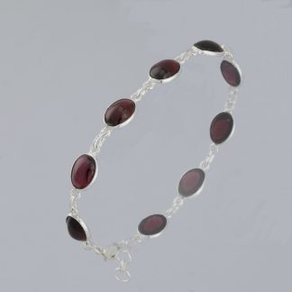 Pulsera ovalada granate19 cm.