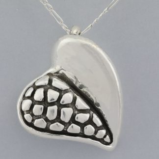 Colgante corazón de 3,22 cm.