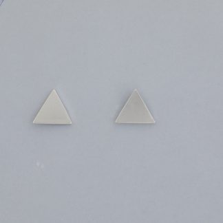 Pendientes triangulo de1,1 cm de altura.