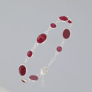 Pulsera óvalos y circulitos corindón rojo de 16,5-20 cm.
