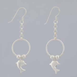 Pendientes aro 2 bolitas, 1 delfín de 5,82 cm de altura.